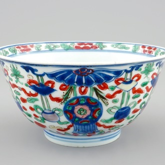 A Chinese wucai bowl with buddhist emblems, Shunzhi, 1643-1661